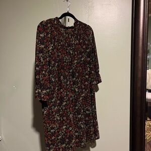 ❤️5/$20. Sundry Black Dress with Red and White Floral Pattern
